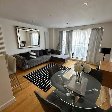 דירות Two Br Flat 5 Mins Walk From London Eye G96 מראה חיצוני תמונה
