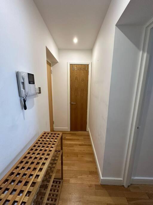 דירות Two Br Flat 5 Mins Walk From London Eye G96 מראה חיצוני תמונה